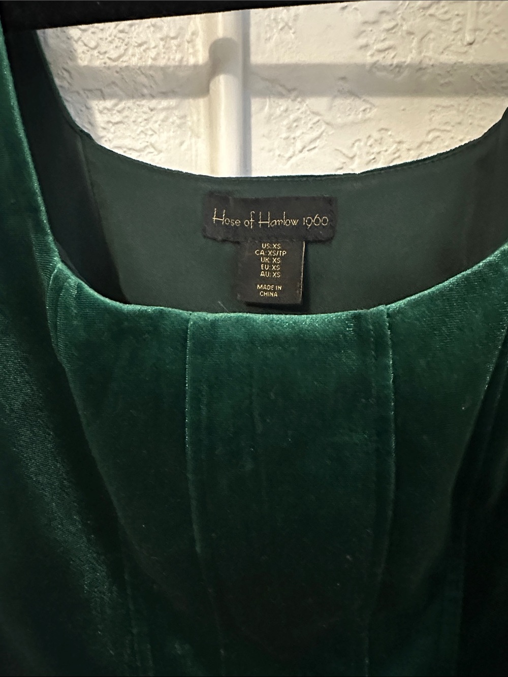 House of Harlow 1960 Green Velvet Cropped Tank Size XS - Picture 2 of 4